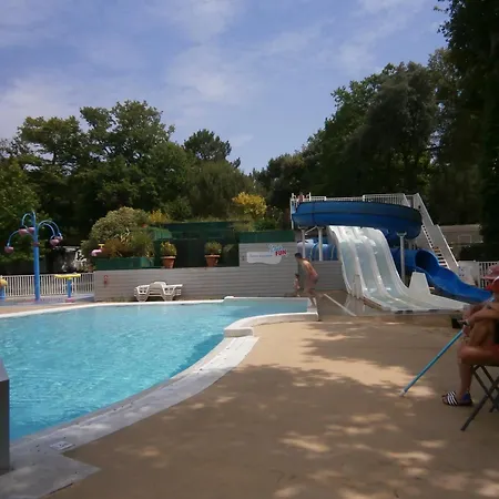 Mobilhome 3 Chambres Tout Confort, Proche De La Plage Saint-Brevin-les-Pins Exterior photo