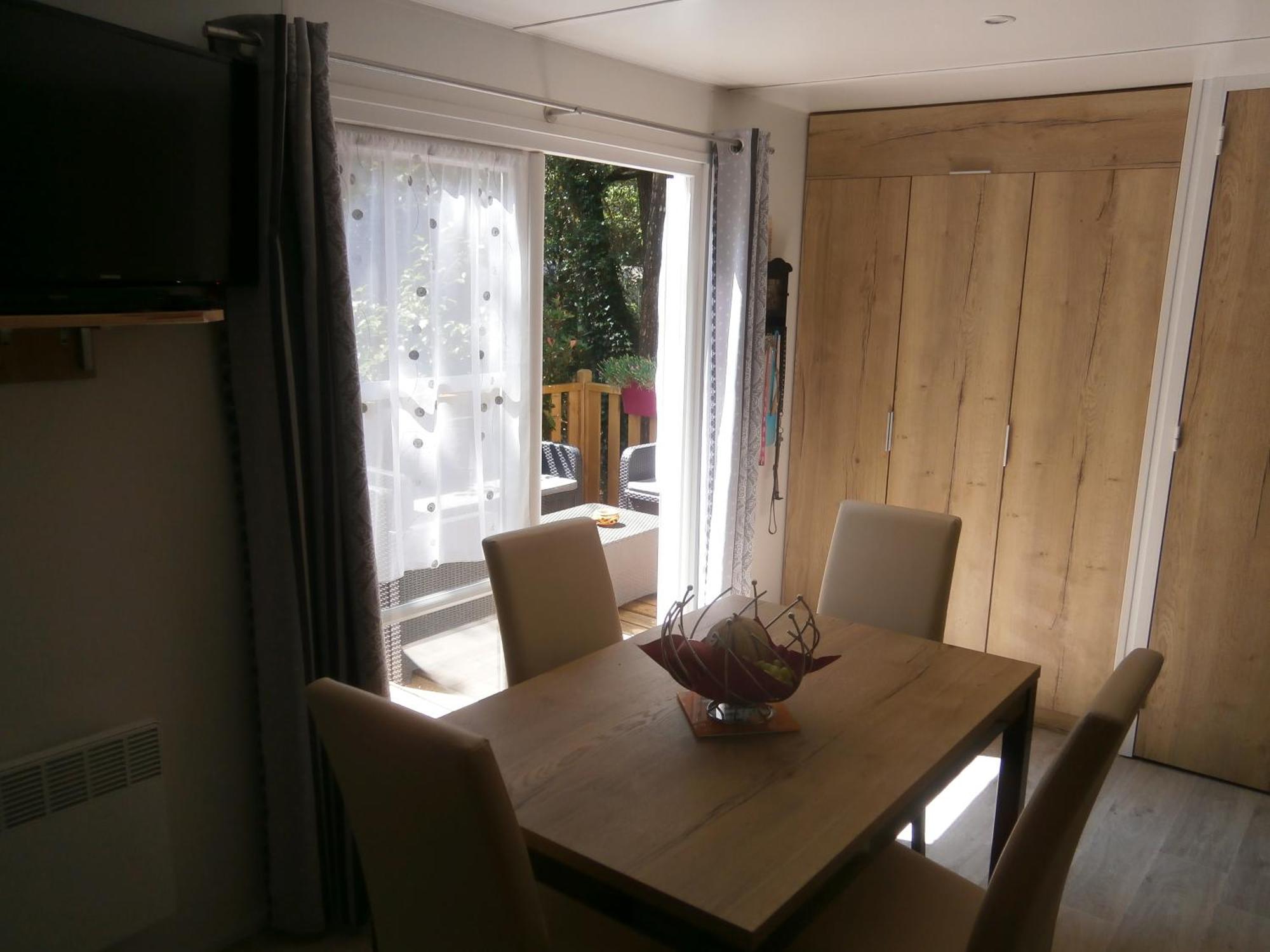 Mobilhome 3 Confort, Proche De La *
